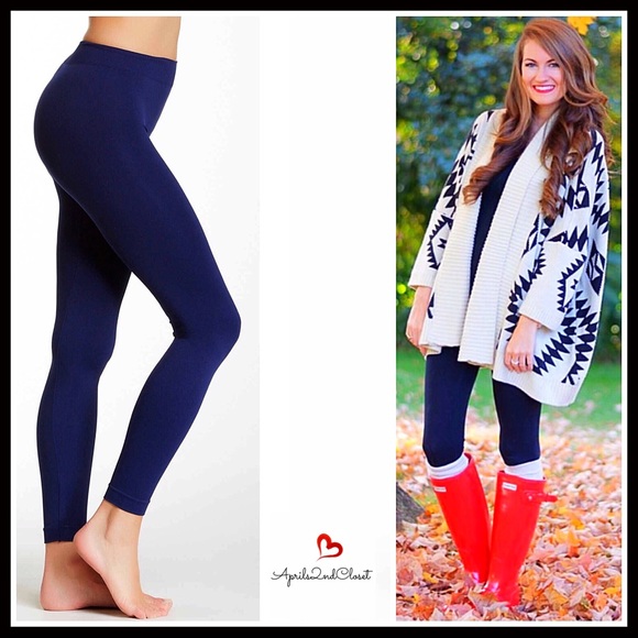 ❌SOLD❌SEAMLESS LEGGINGS Navy Blue - Picture 5 of 7